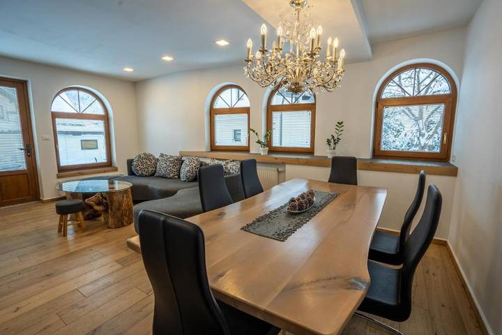 Apartament wakacyjny dla 2 osób, z widok i balkon oraz sauna w Kranjska Gora