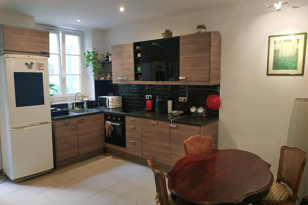 Pleasant townhouse, 6 minutes from La Défense and 10 minutes from Paris. in Nanterre, Hauts-de-Seine