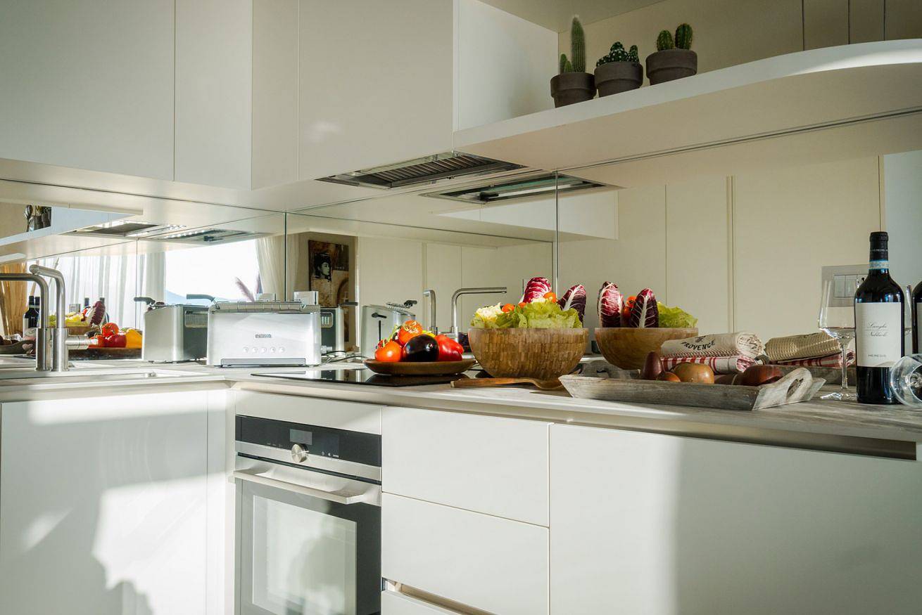 Ganze Wohnung, Enjoyiseolake - Colosseo - wunderbarer Seeblick und Schwimmbad in Località Spiglia, Gemeinde Parzanica