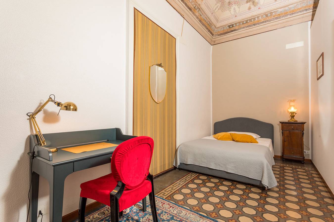Room 'Ds - Singola' with Shared Terrace, Wi-Fi and Air Conditioning in Catania, Catania provins