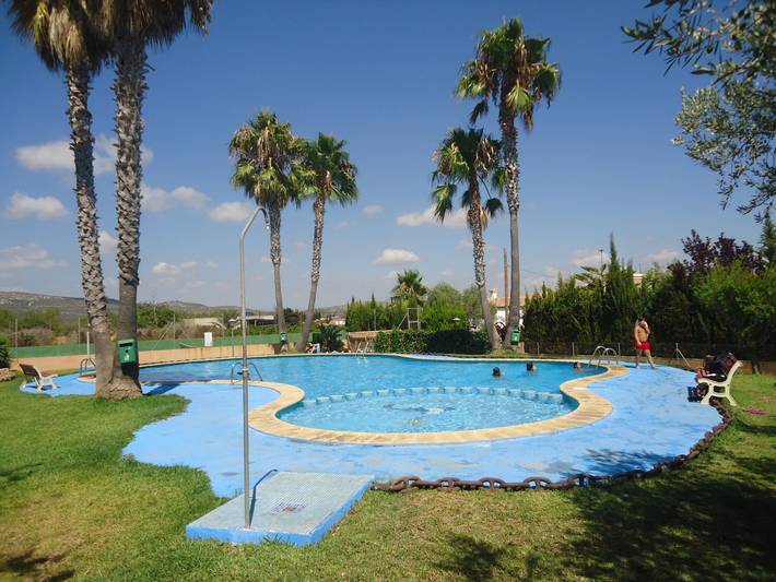 Cómodo bungalow familiar en Peñíscola, piscina comunitaria, parking, aire acondicionado opcional in Peñíscola, Costa del Azahar