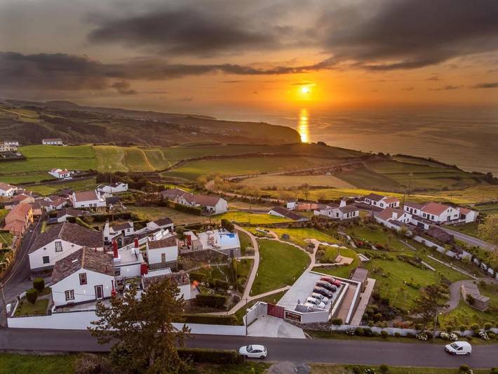 Casa rural para 2 pessoas, com vista e piscina e ainda jardim na Ilha de São Miguel
