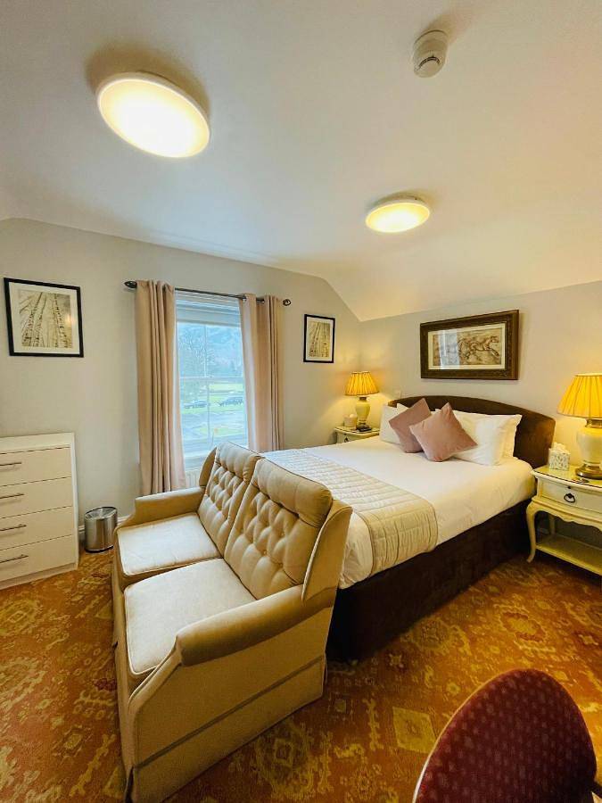 Deluxe Double Room with Shower in Glenridding, Lake District