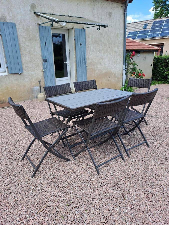 Location de vacances pour 5 personnes, avec jardin à Lapalisse - 3