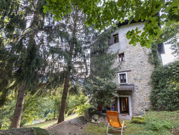 Appartamento per 4 persone, con Balcone e Terrazza nonché Giardino a Foppolo