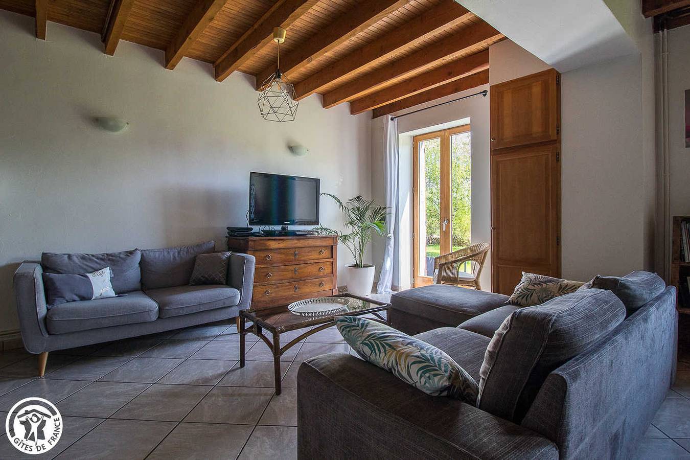 Esprit de Famille in Charbonnières-les-Varennes, Parque Natural Regional Volcans d'Auvergne