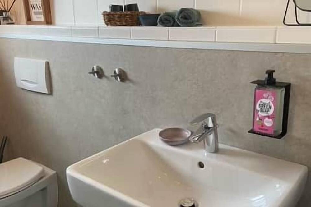 Ganze Wohnung, Lagerhaus-Große Oase-zentral und doch ruhig in Zweibrücken, Pfalz