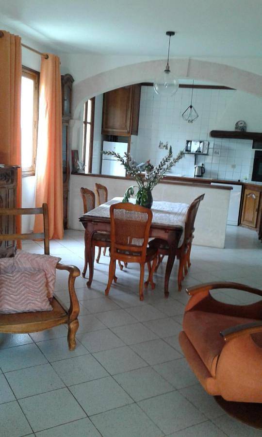 Appartement entier, Apartment - Ground Floor in Lunel-Viel, Côte méditerranéenne (France)