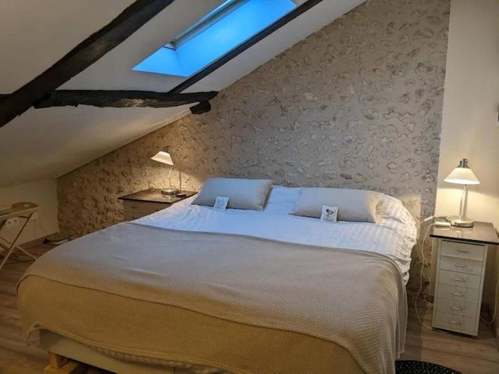 Location de vacances pour 2 personnes, avec terrasse, animaux acceptés à Salles-Lavalette - 2