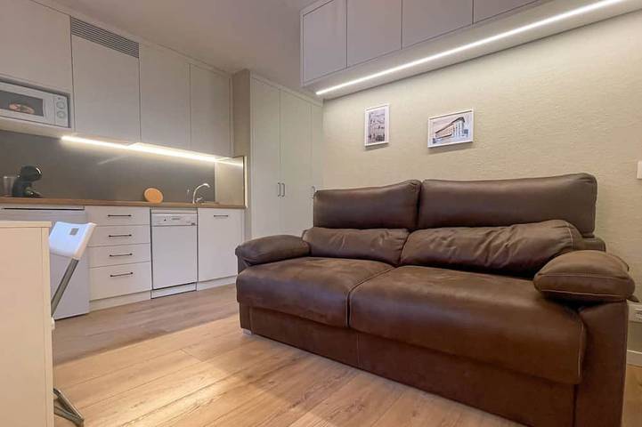 Ferienwohnung für 3 Personen, mit Sauna und Pool sowie Garten - 1