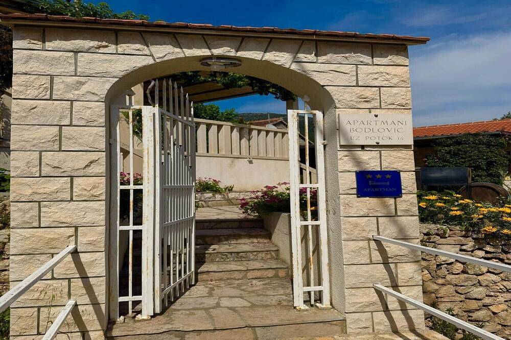 Ganze Wohnung, Apartments Magdalena - Bungalow mit Terrasse (A1) in Bol, Brac