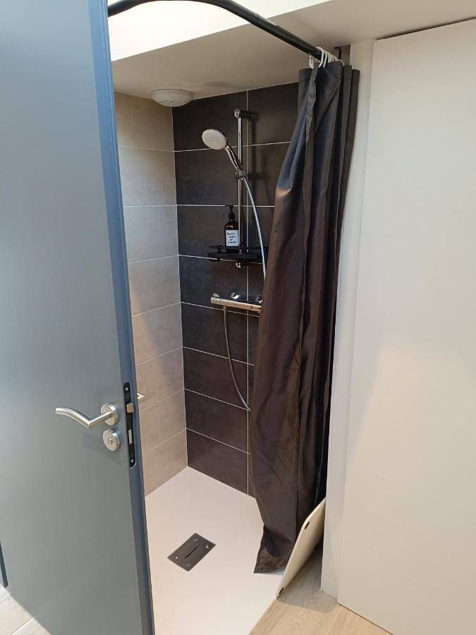Gîte pour 5 personnes, avec jacuzzi et terrasse à Inguiniel - 4