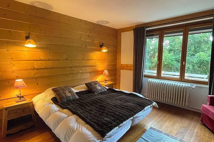 Gîte pour 14 personnes, avec Jardin dans Office De Tourisme De Font Romeu - 2