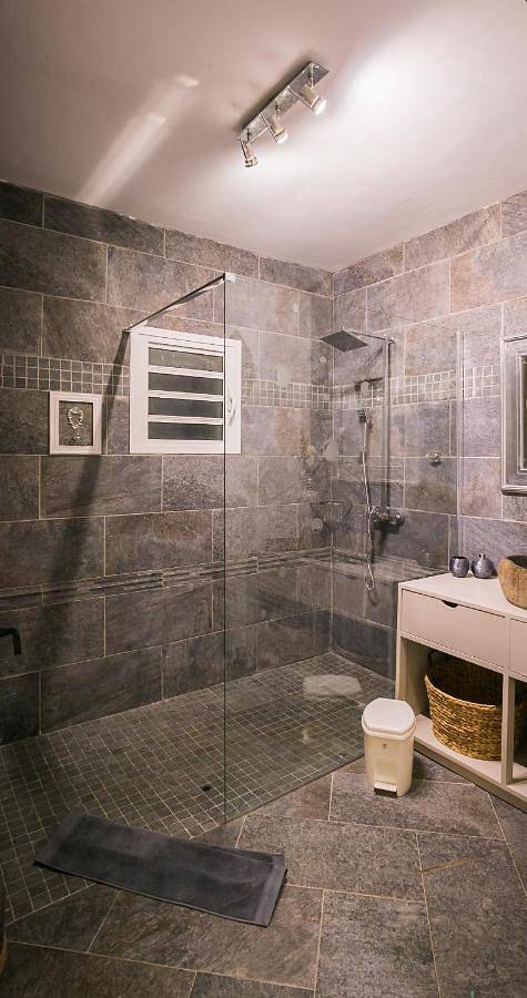 Villa pour 17 personnes, avec jardin ainsi que vue et piscine dans Saint-Gilles les Bains - 4