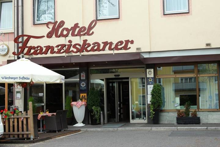 Hotel für 5 Personen, mit Terrasse in Würzburg
