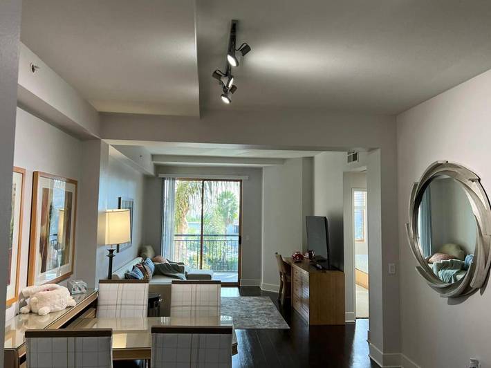 Apartahotel para 6 personas, con jardín en Los Angeles