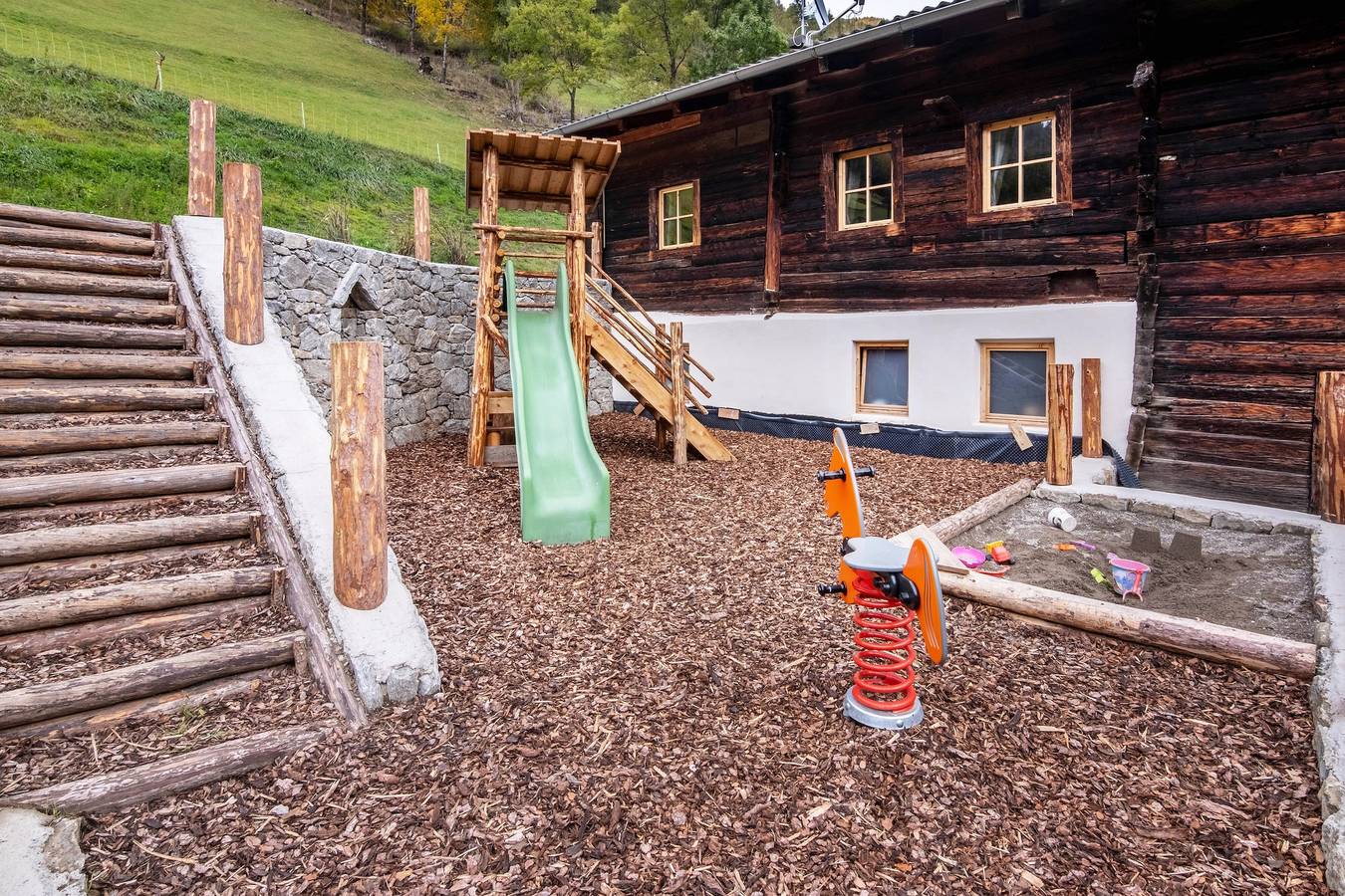 Ganze Wohnung, Ferienwohnung 'Innerforchhof Schnals' mit Bergblick, privater Terrasse und Wlan in Schnalskamm, Schnals
