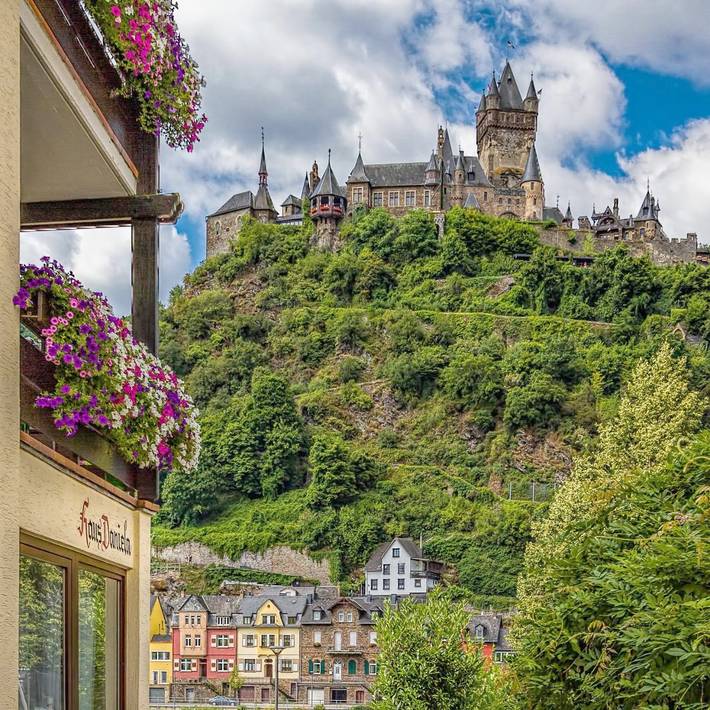 Ferienwohnung für 4 Personen, mit Balkon und Terrasse in Reichsburg Cochem