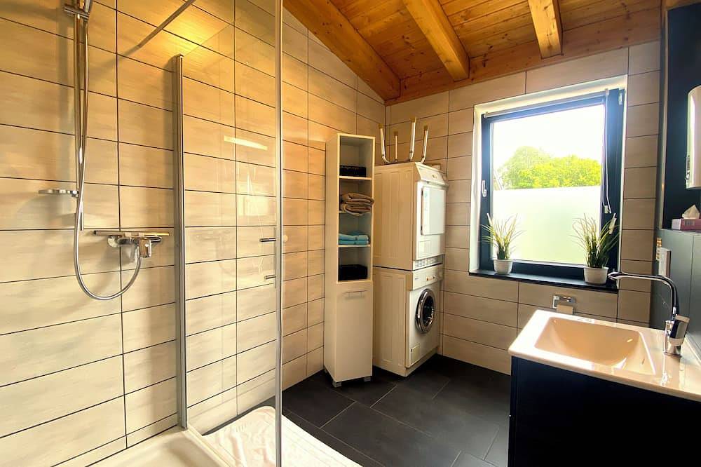 Ganze Wohnung, Ruhige Ferienwohnung am Weiher mit einzigartiger Fernsicht Haustiere erlaubt in Schmidt, Nideggen