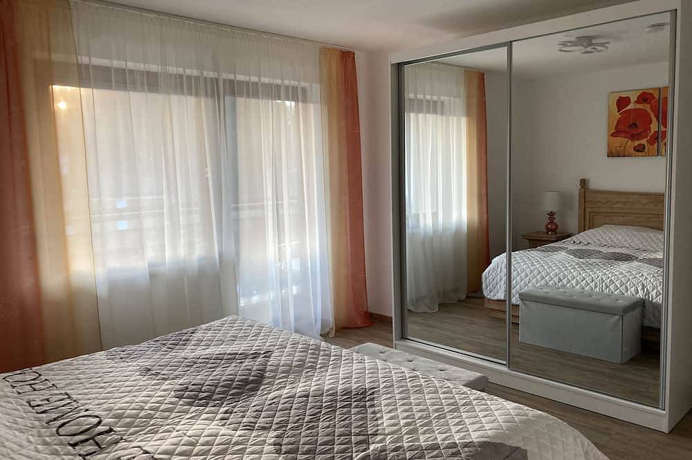 Ganze Wohnung, Apartment mit Blick auf den Wald in Traunreut, Landkreis Traunstein
