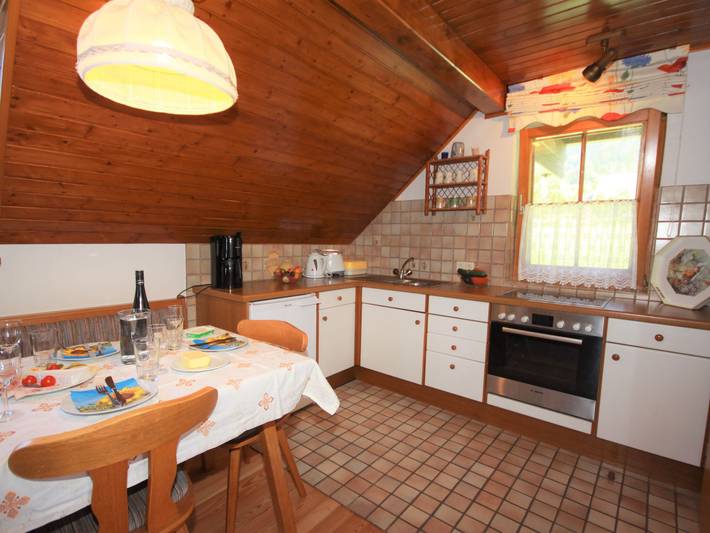 Ferienwohnung für 4 Personen, mit Balkon und Terrasse sowie Garten und Ausblick am Millstätter See - 3