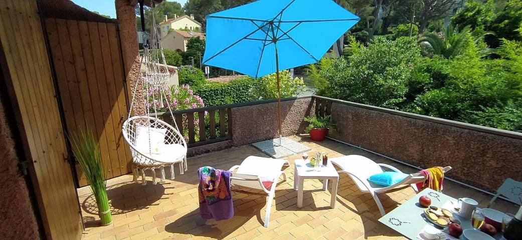 Location de vacances pour 9 personnes, avec jardin et vue dans Plage Mar Vivo