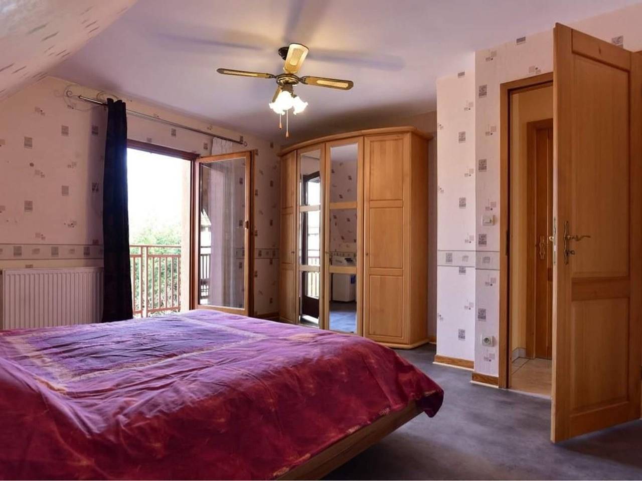 Charming house near Alsace vineyard, enclosed garden, sleeps 6 in Rouffach, Guebwiller region