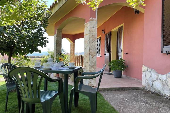 Ferienhaus für 4 Personen, mit Garten und Balkon - 1