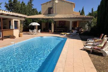 Location de vacances pour 10 personnes, avec jardin à Cuxac-d'Aude