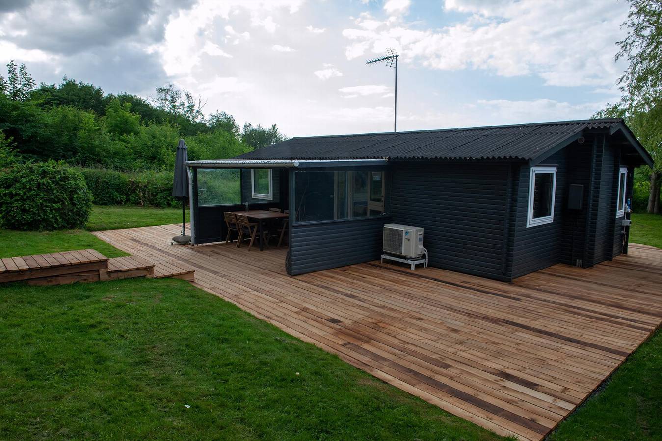 Schönes Ferienhaus mit Wildbad und guter Aussicht in Holbæk, Tuse Næs