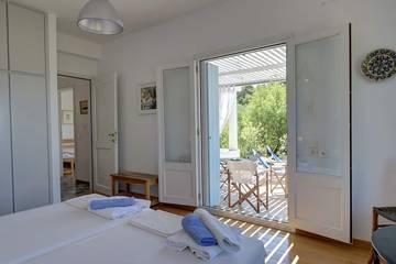 Villa for 4 People in Skopelos, Decentralized Administration of Thessaly - Central Greece, Photo 4