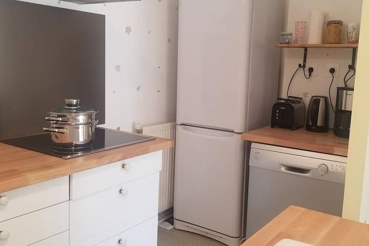 Location de vacances pour 4 personnes, avec terrasse et jardin à Saint-Julien-de-Lampon