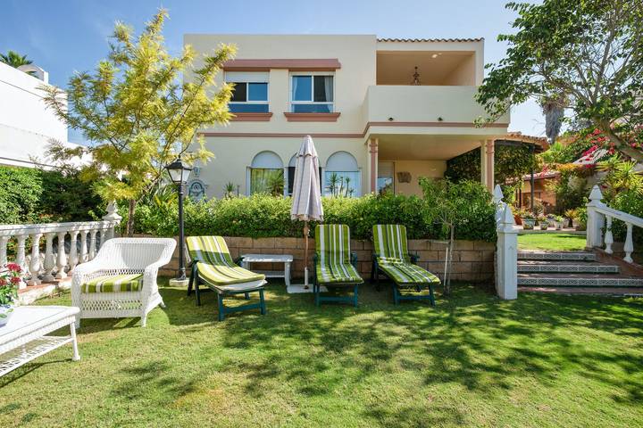 Chalet para 8 personas, con terraza y piscina en Andalucía - 3