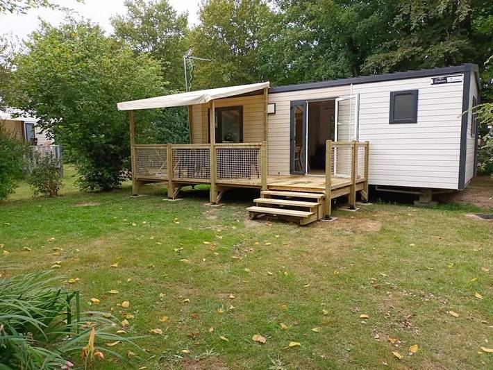 Mobil home pour 6 personnes, avec jacuzzi ainsi que bassin pour enfant et sauna à Apremont - 2