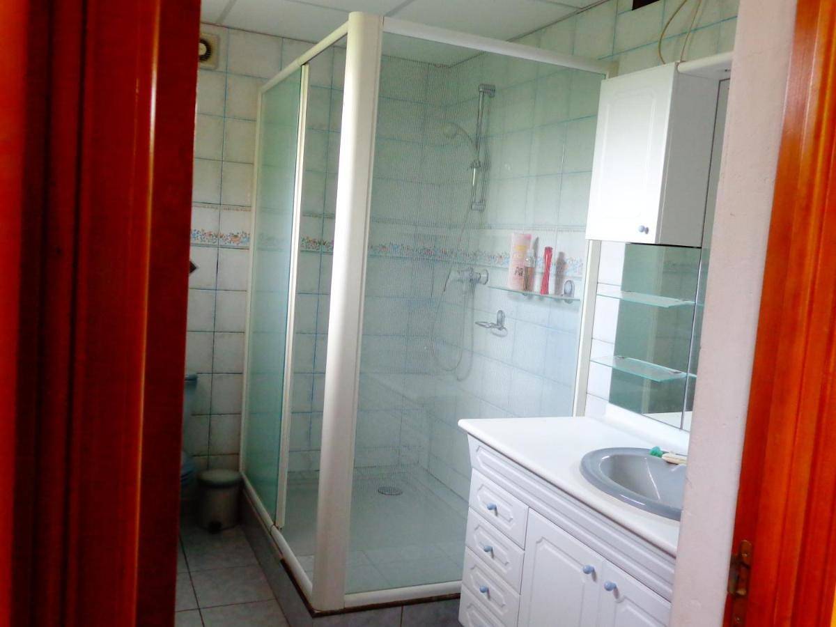 Appartement entier, One-Bedroom Apartment in Bagnols-sur-Cèze, Région de Nîmes