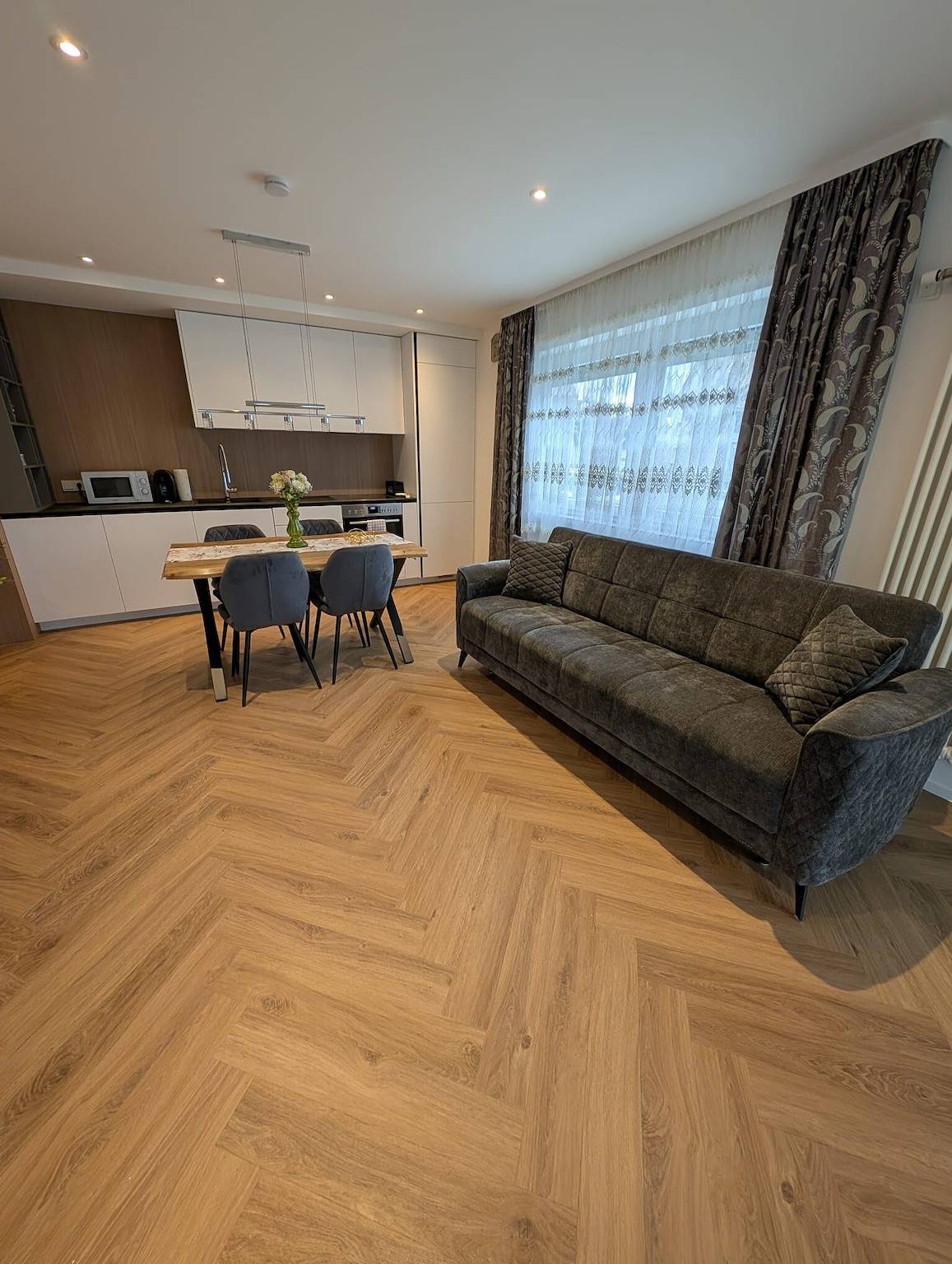 Apartamento entero, Apartamento 'Reichenau' con terraza privada, jardín privado y Wi-Fi in Reichenau, Untersee