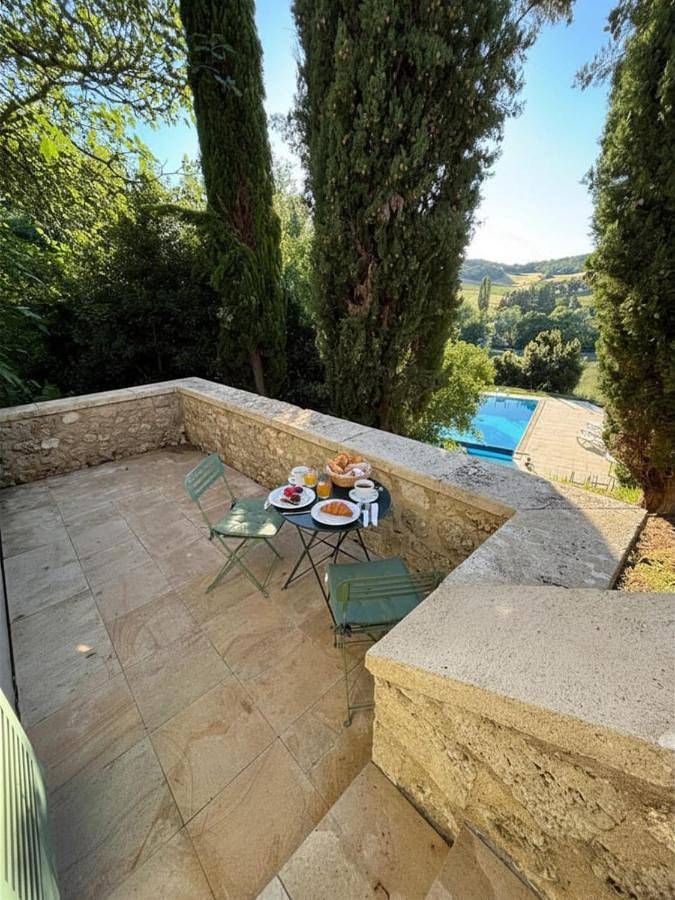 Location de vacances pour 9 personnes, avec Balcon et Terrasse ainsi que Piscine et Vue dans Castelnau-Montratier-Sainte-Alauzie - 3