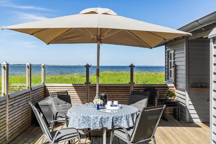 Ferienhaus für 5 Personen, mit Pool und Terrasse sowie Garten - 1