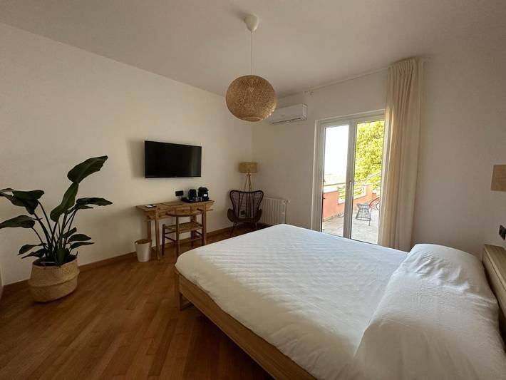 Ferienhaus für 2 Personen, mit Balkon und Terrasse sowie Whirlpool und Garten