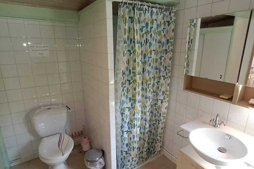 Entire apartment, La Chenaie in Mazan, Parc naturel régional du Mont-Ventoux