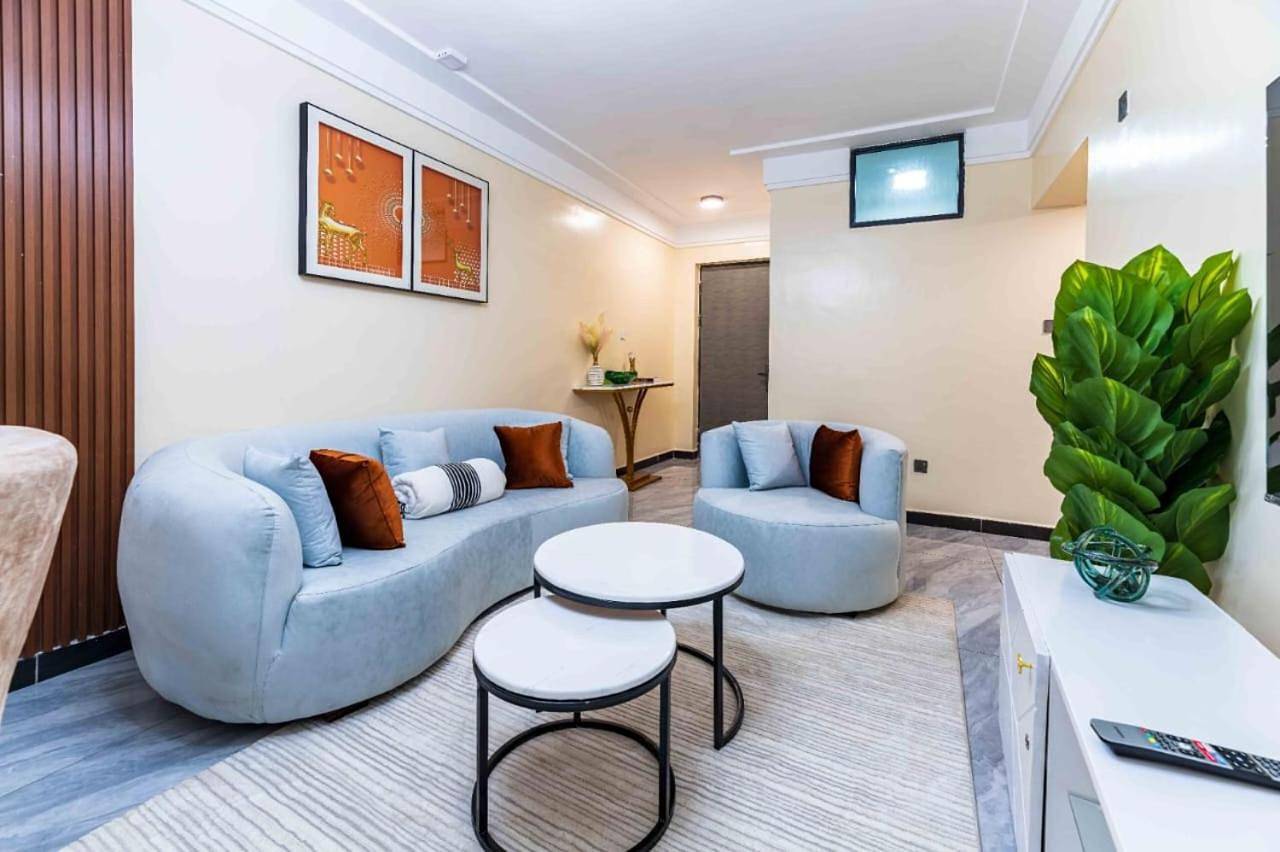 Entire apartment, Classy executive one bedroom apartment with amazing breathtaking city views ,child playground, swimming pool and fully equipped gym in Nairobi, Kenya