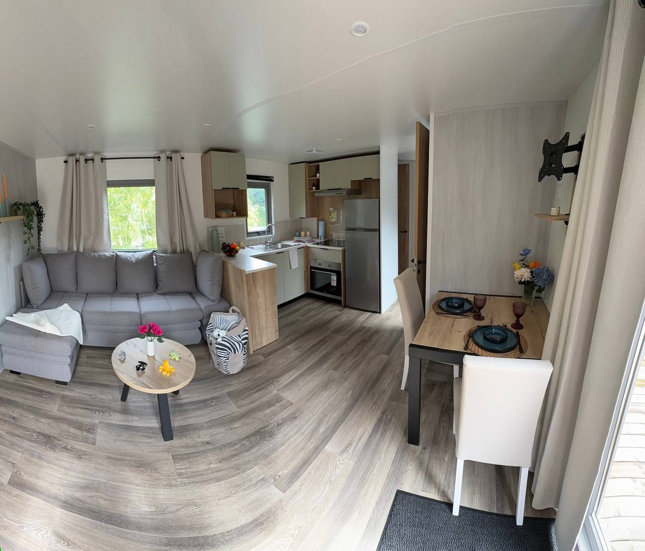 „Haus Seeblick" mit Seeblick, privater Terrasse und Wlan in Büchen, Kreis Herzogtum Lauenburg