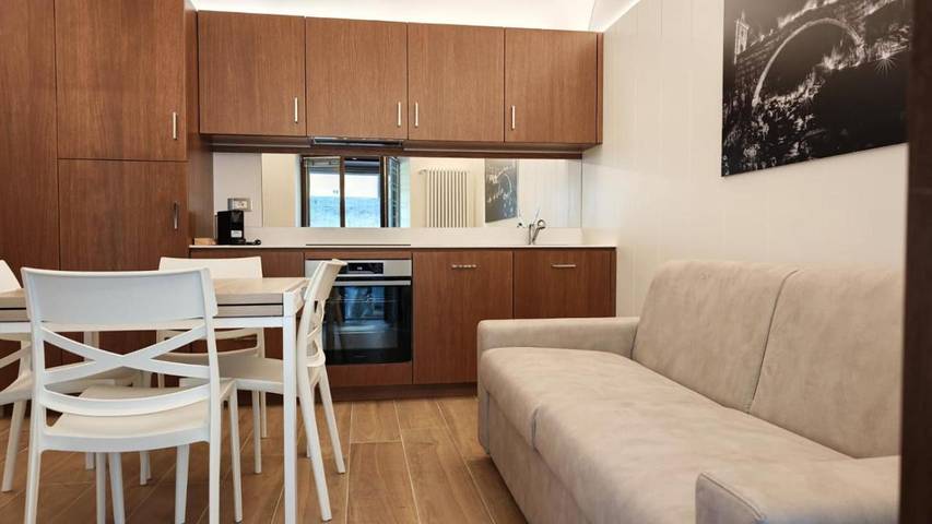 Gîte pour 4 personnes, avec Terrasse dans Pont-Saint-Martin (Aosta) - 3