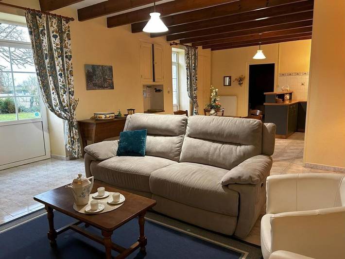 Location de vacances pour 5 personnes, avec Terrasse et Jardin à Champagné-le-Sec - 4