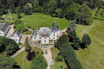 Château pour 18 personnes, avec jacuzzi et jardin dans Maine-et-Loire