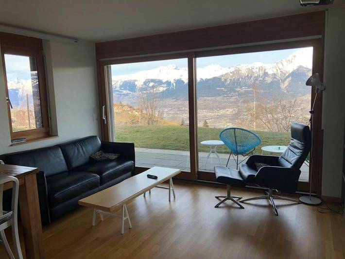 Gîte pour 4 personnes, avec vue et jardin, animaux acceptés dans Nax - 2