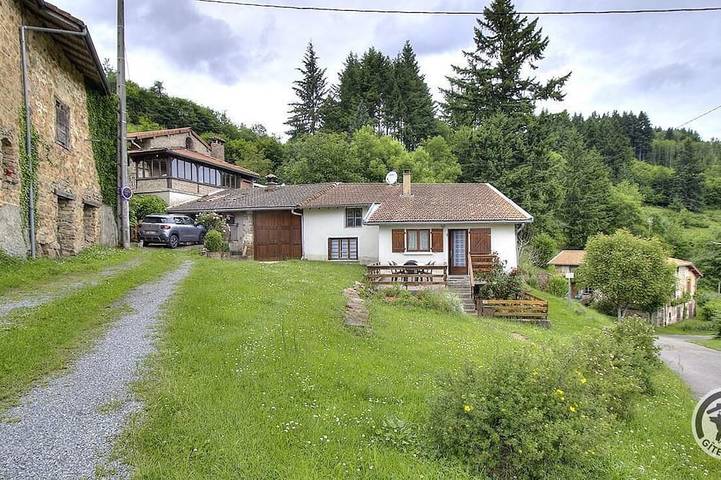 Location de vacances pour 6 personnes, avec jardin, animaux acceptés à Saint-Appolinaire