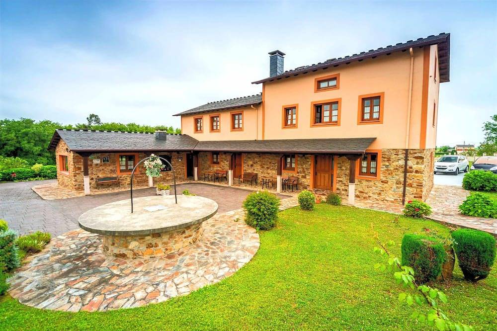 Apartamento entero, Apartamento 4: Dúplex familiar con vistas in Tapia de Casariego, Costa Verde