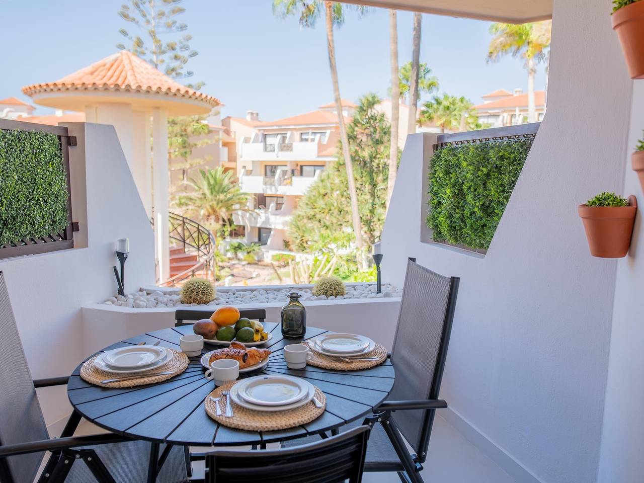 Apartamento vacacional entero, Preciosa vivienda vacacional cerca del mar en el Sur de Tenerife in Las Adelfas, San Miguel de Abona