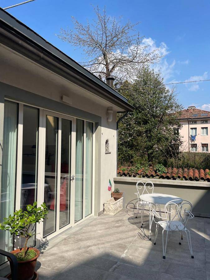 Gîte pour 3 personnes, avec terrasse à Lovere - 2